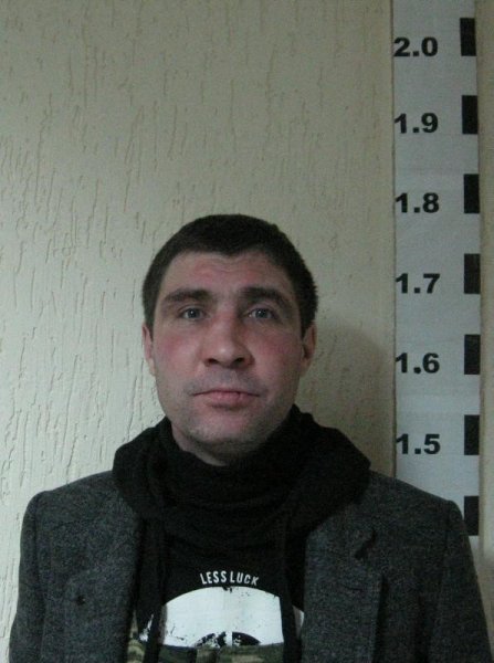 Полицейские устанавливают местонахождение мужчины, подозреваемого в совершении особо тяжкого преступления в Березовском районе